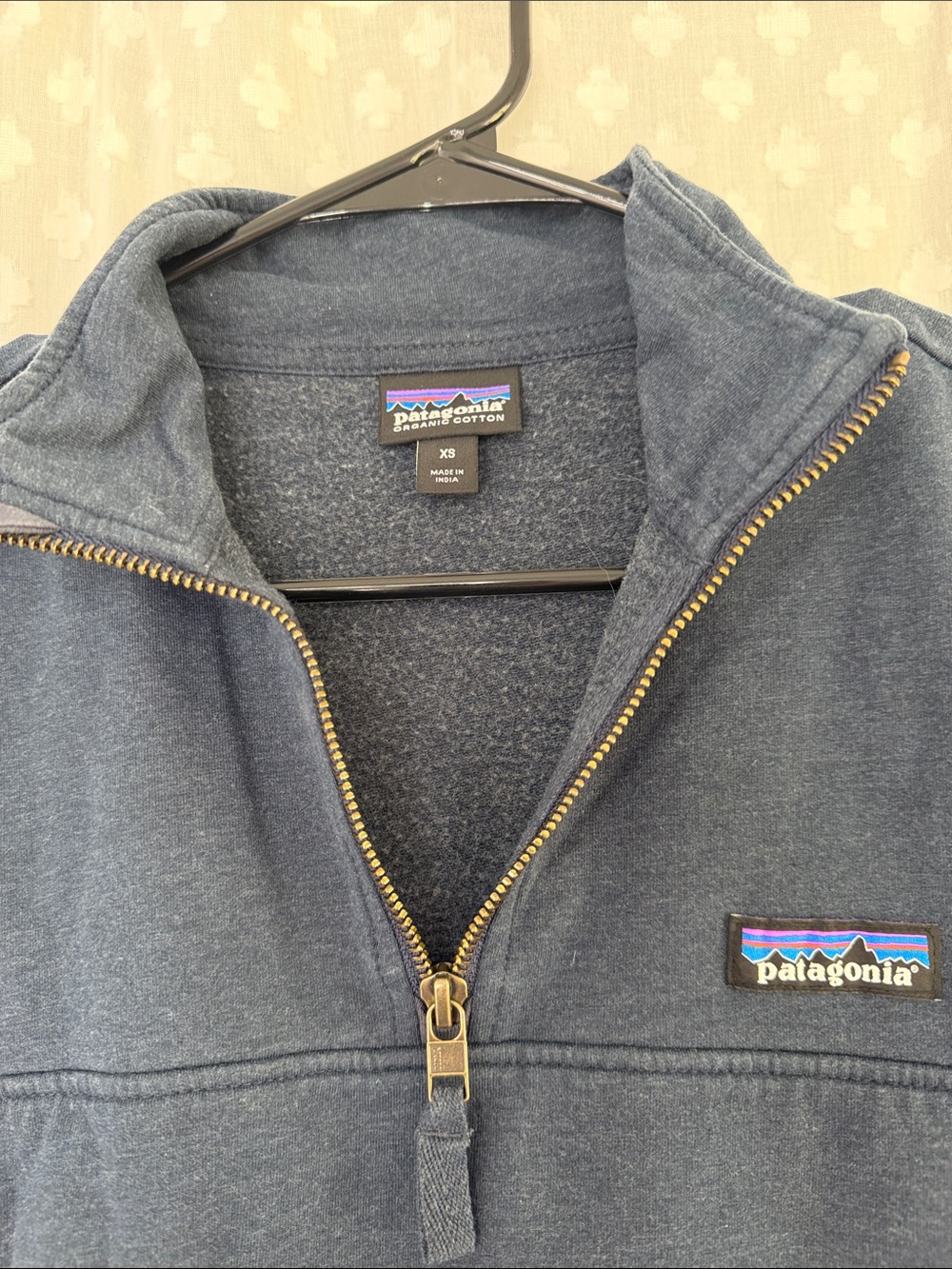 Patagonia Women’s Dark Navy Half-Zip Fleece Pullover - Picture 3 of 4